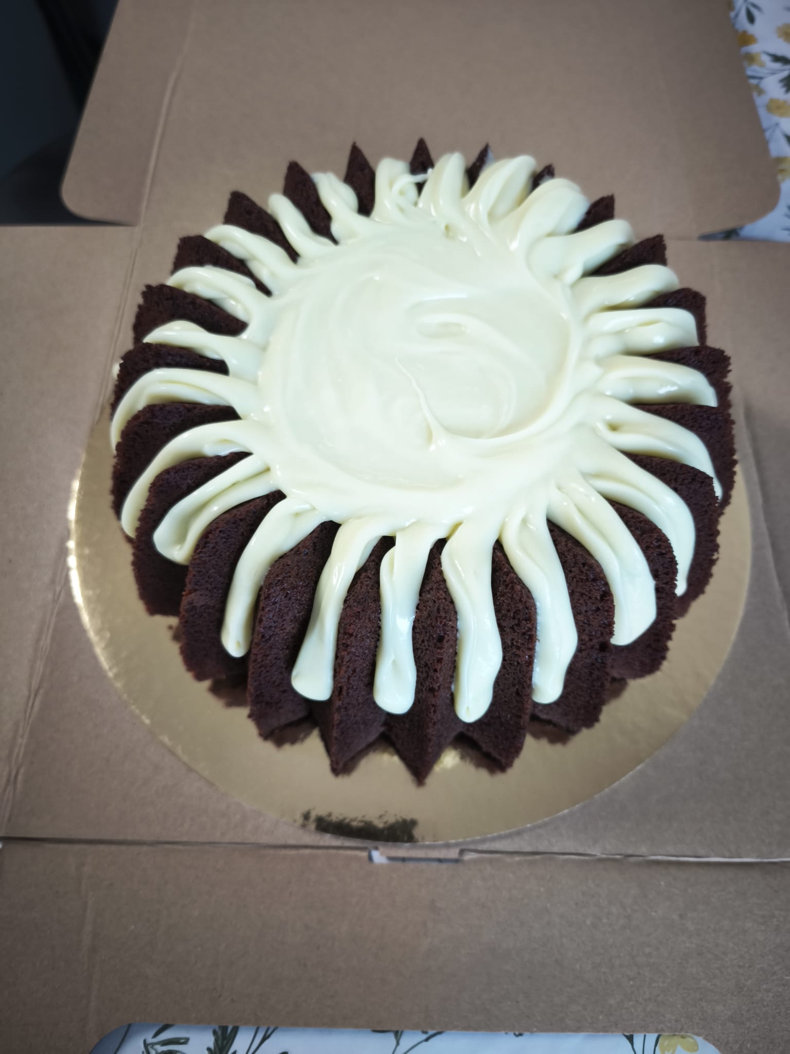 Bolo de Chocolate com Ganache de Chocolate Branco